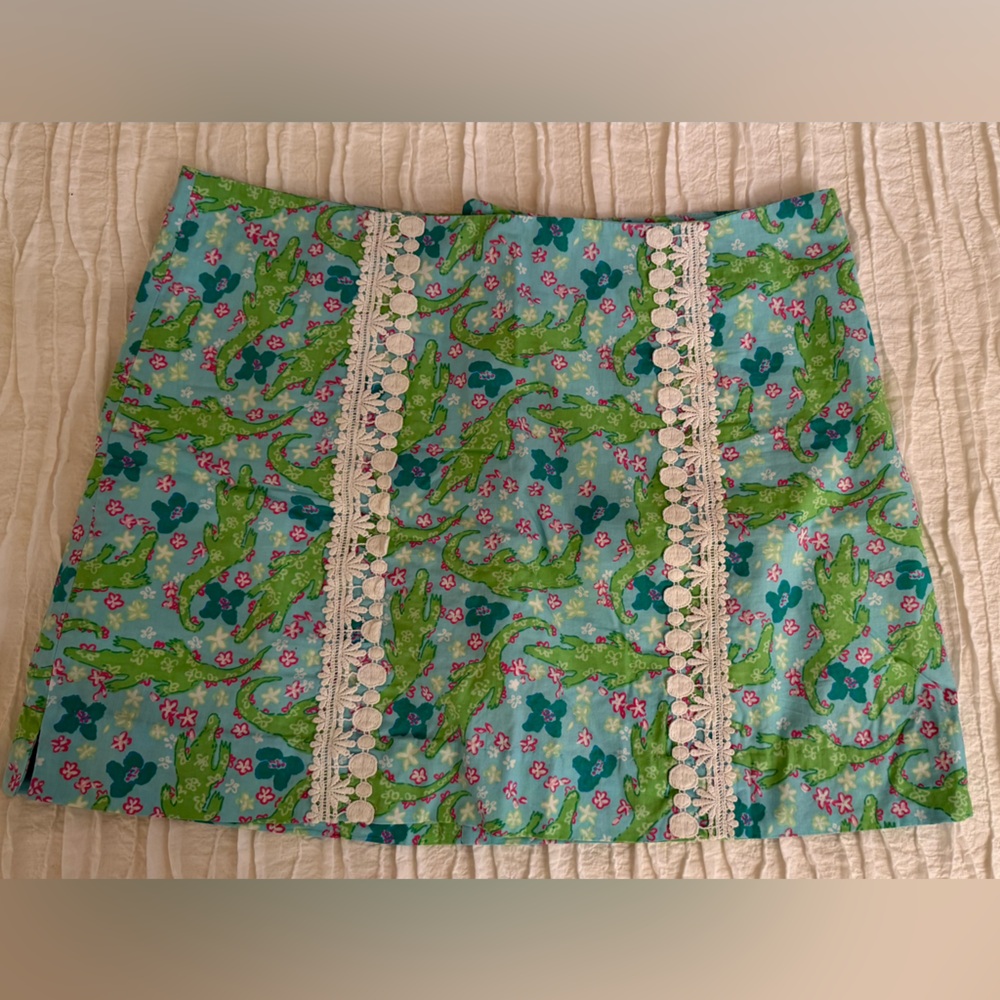 Lilly Pulitzer Blue and Green Alligator Print Mini Skirt